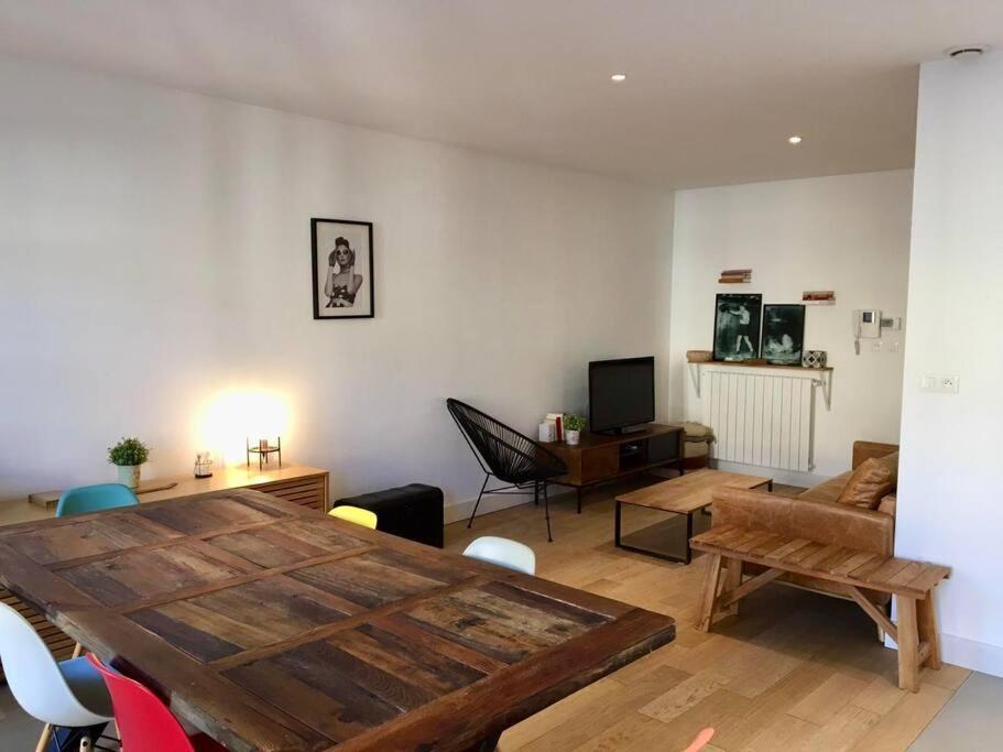 "Euzet" Joli Appartement A 2 Pas Du Centre Ville Сет Экстерьер фото